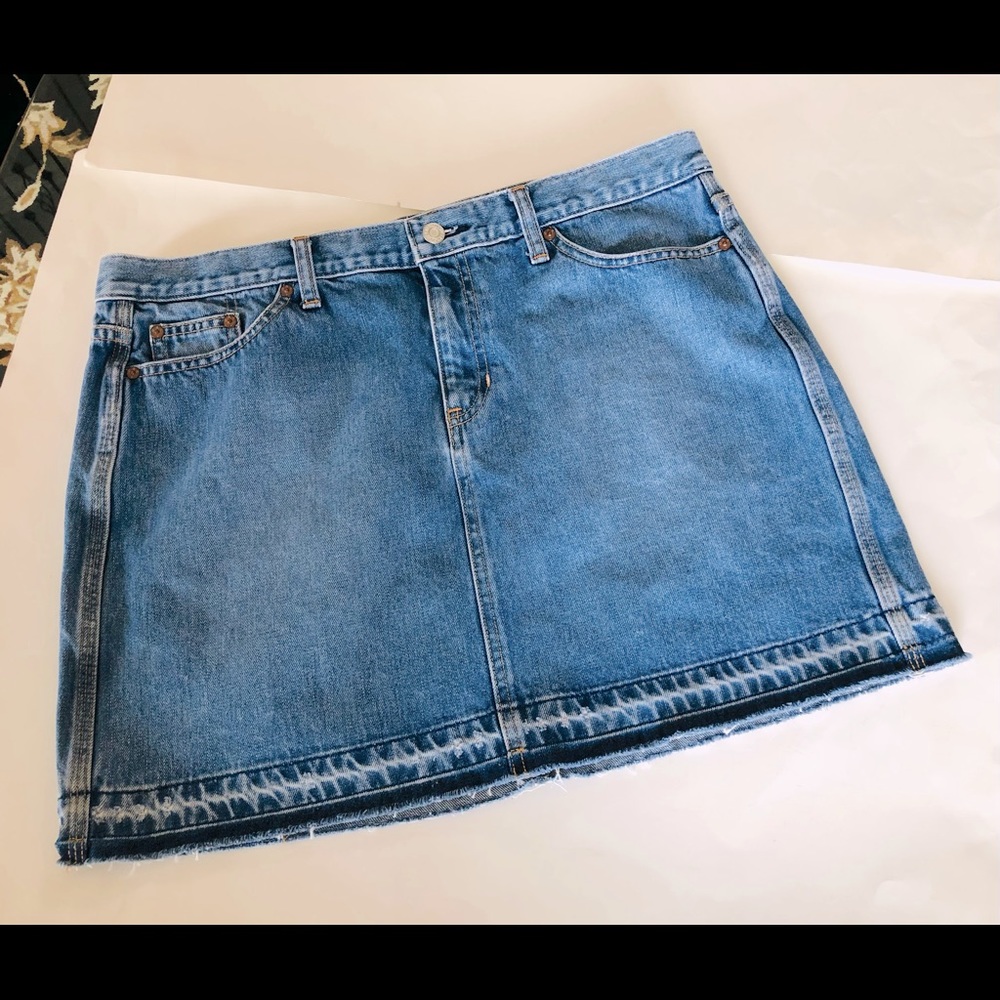 Gap, Women’s Size 14, Denim Skirt, Raw Hem, GUC
